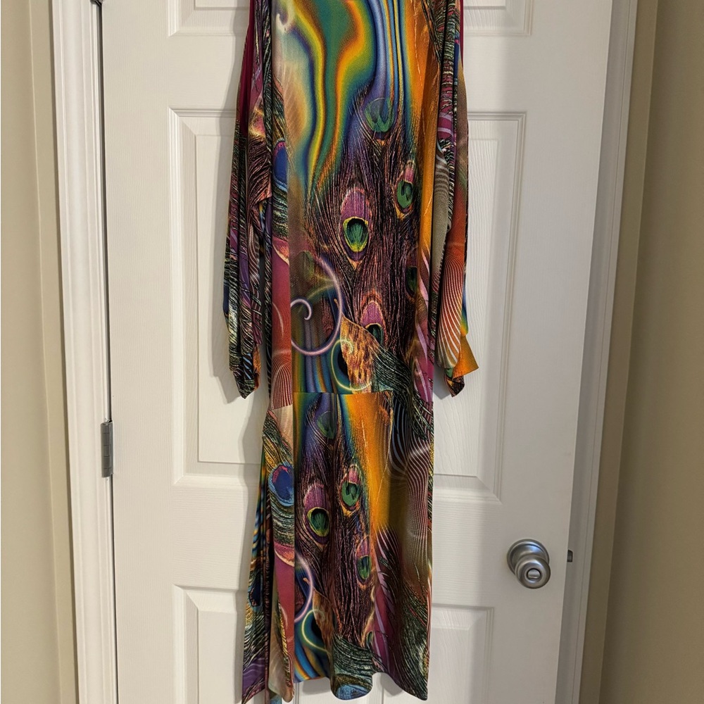 Vibrant Peacock Pattern Long Sleeve Dress